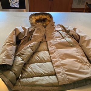 North Face Outerboroughs Jacket.  Never worn.